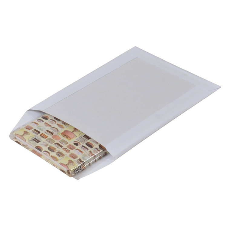 Bordrugenveloppen 150 x 200 mm 120 grams wit